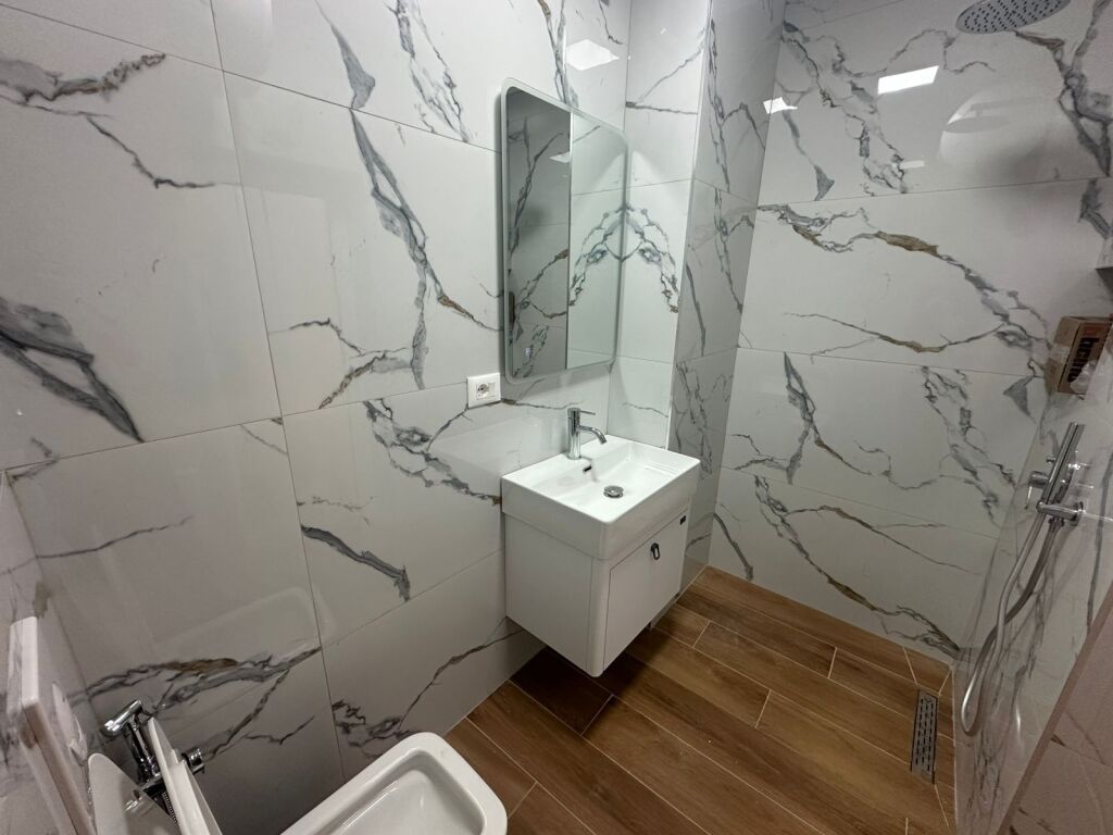 Appartamento 1+1 in vendita vicino alla Scuola Rossa.