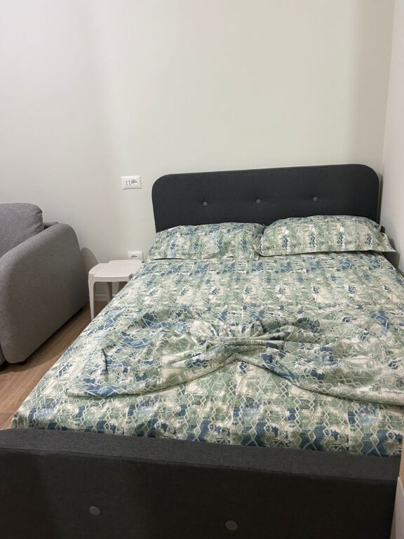 SHESIM GARSONJERE , VETEM  30m larg detit, Shkembi Kavajes