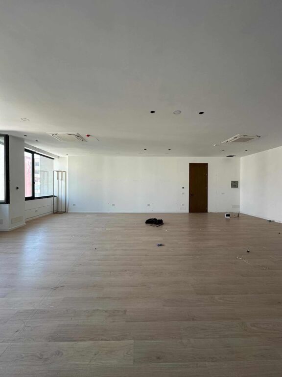 🏡 Jepet ambient per zyre me qira te Kompleksi Delijorgji