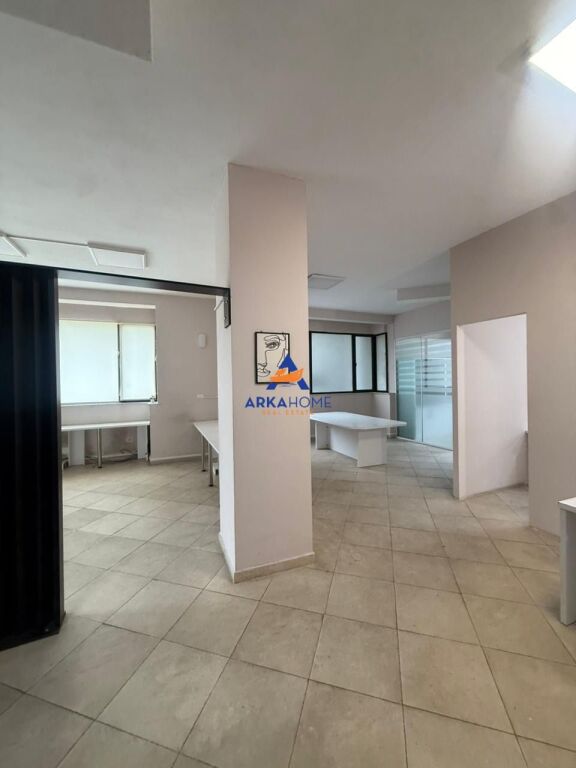 OFFICE SPACE FOR RENT 110M2 "MUHAMET GJOLLESHA STREET" 100,000 LEKE