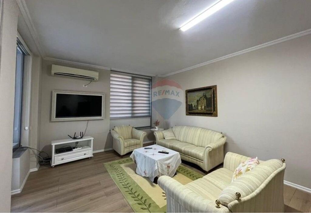 AFFITTASI APPARTAMENTO IN CENTRO. ID: 530281057-72