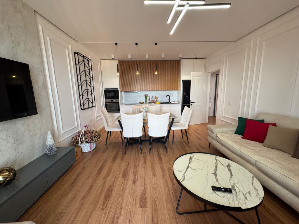 Jepet me Qera Apartament 2+1 Lagja 13 Ne Plazh