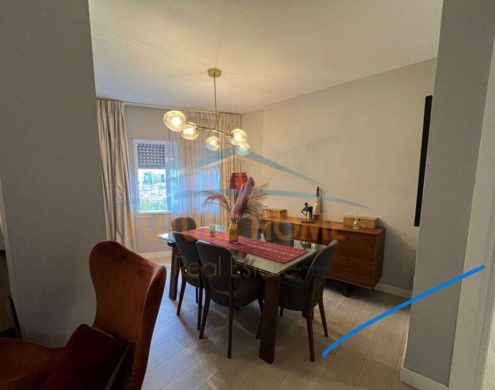 In vendita, Appartamento 2+1+2 , Ex Parco Autobus, Tirana .