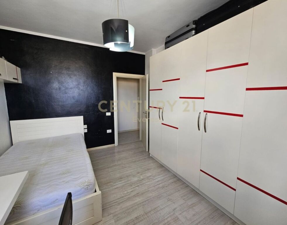 VENDIAMO APPARTAMENTO 3+1+2+DEPOSITO