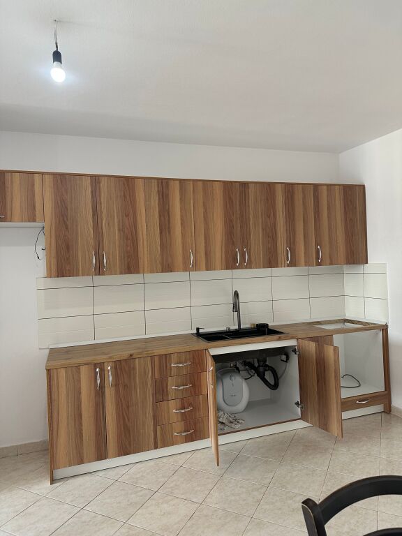 Apartament per qera 2+1 Astir