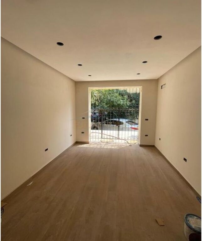 In vendita, Appartamento 2+1, Oxhaku, Tirane