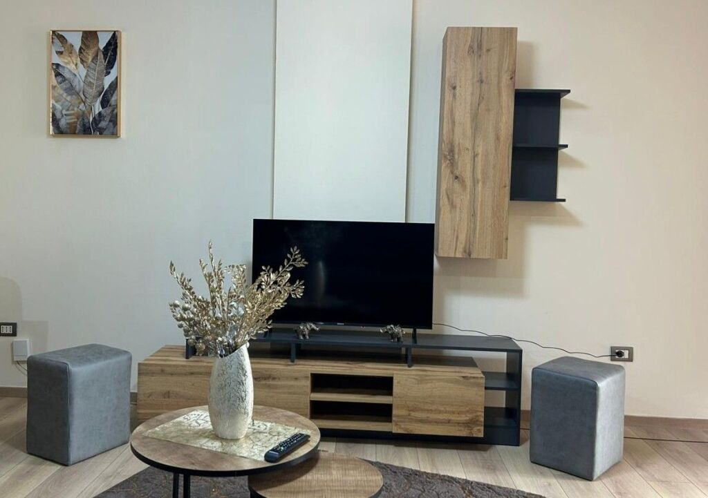 📌Apartament me qira – Ruga E Kavajes