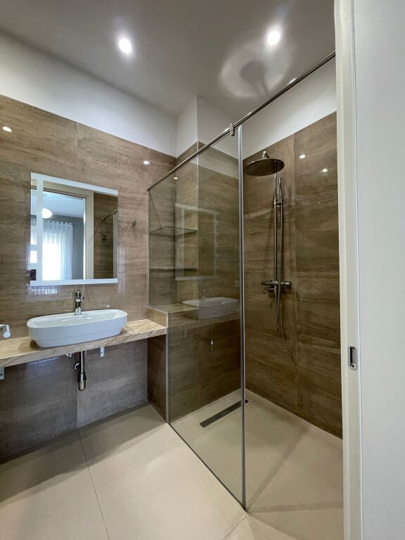 Apartament 2+1 Me Qera plus Post Parkimi ne Delijorgj.