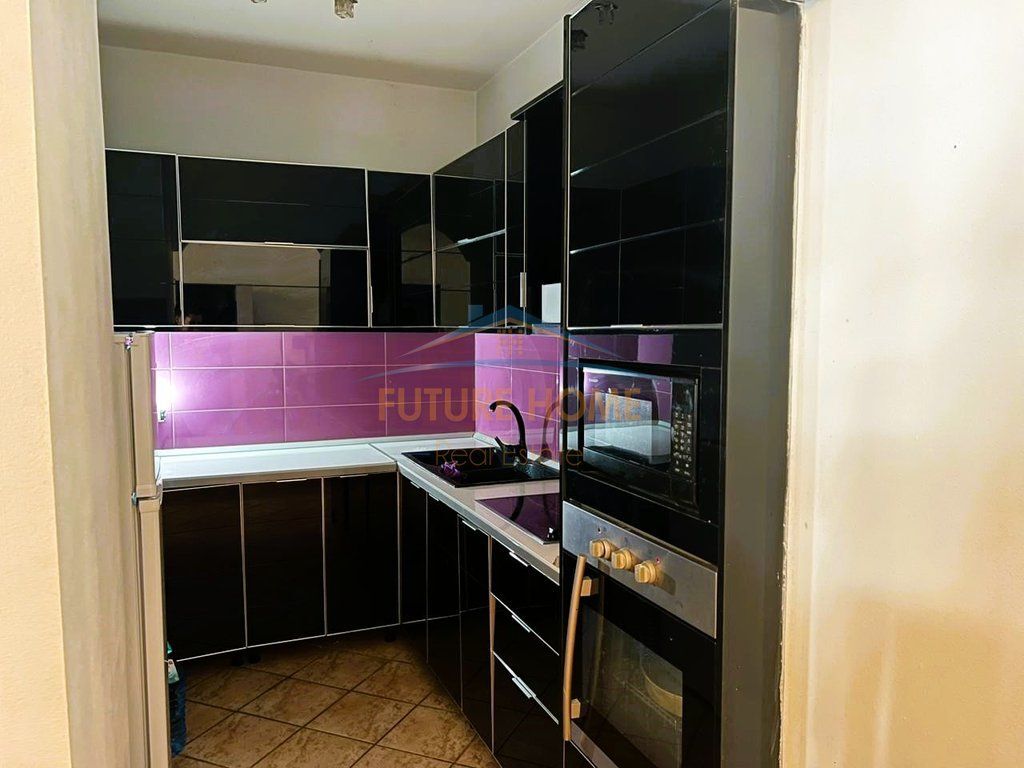 In vendita, Appartamento 1+1, Ex Parco Autobus, Tirana.