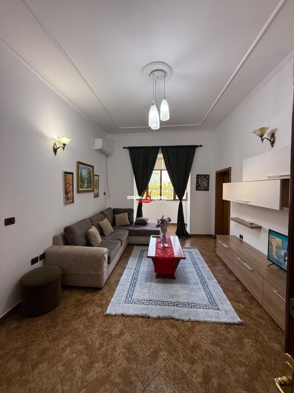 Appartamento 1+1 con cucina indipendente in affitto a Bllok vicino al cinema Agimi a Tirana (ID 4219230)