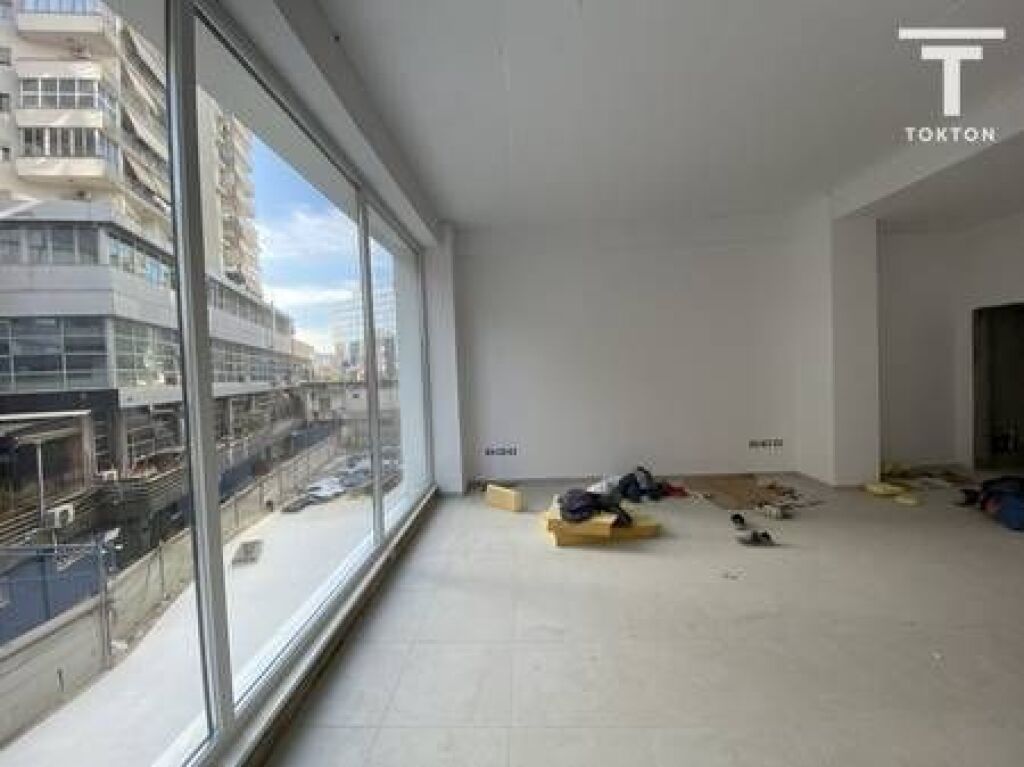 QIRA, AMBIENT BIZNESI, ZOGU I ZI, TIRANË