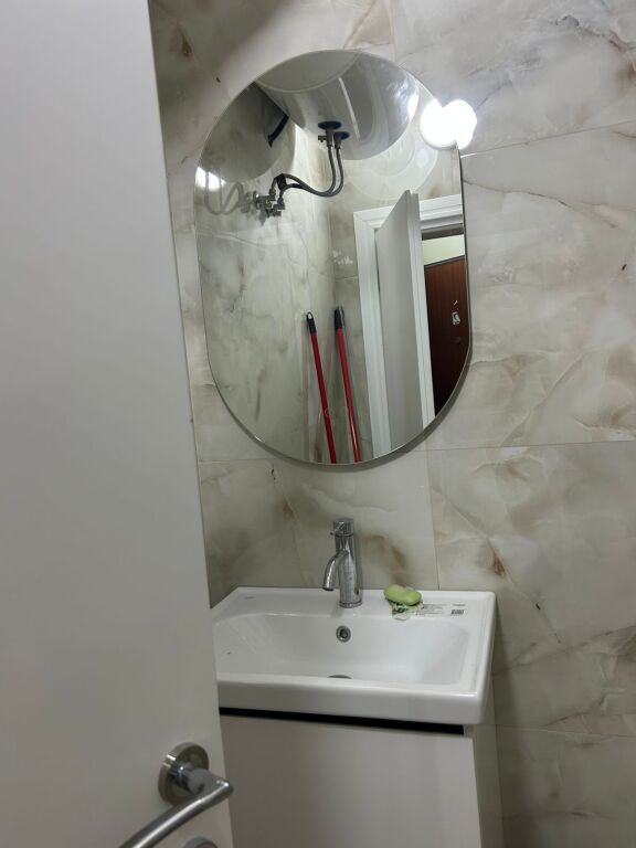 SHESIM GARSONJERE , VETEM  30m larg detit, Shkembi Kavajes