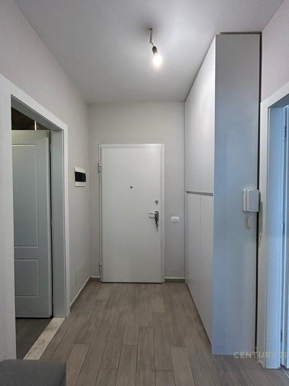 APARTAMENT 1+1 ME POST PARKIMI. 130,000 €