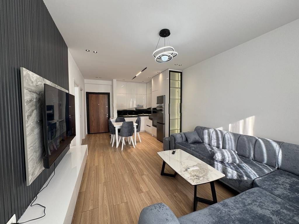 AFFITTASI 1+1 + PARCHEGGIO A URBAN GATE !