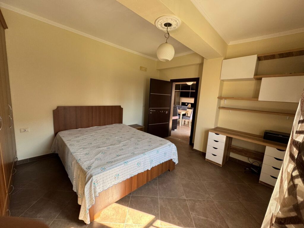 Shitet apartament 3+1+2 në qendër të Lezhës – Lokacion perfekt!
