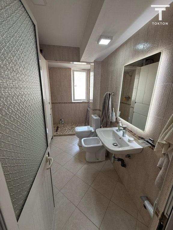 Shitet apartament 1+1 tek Oxhaku