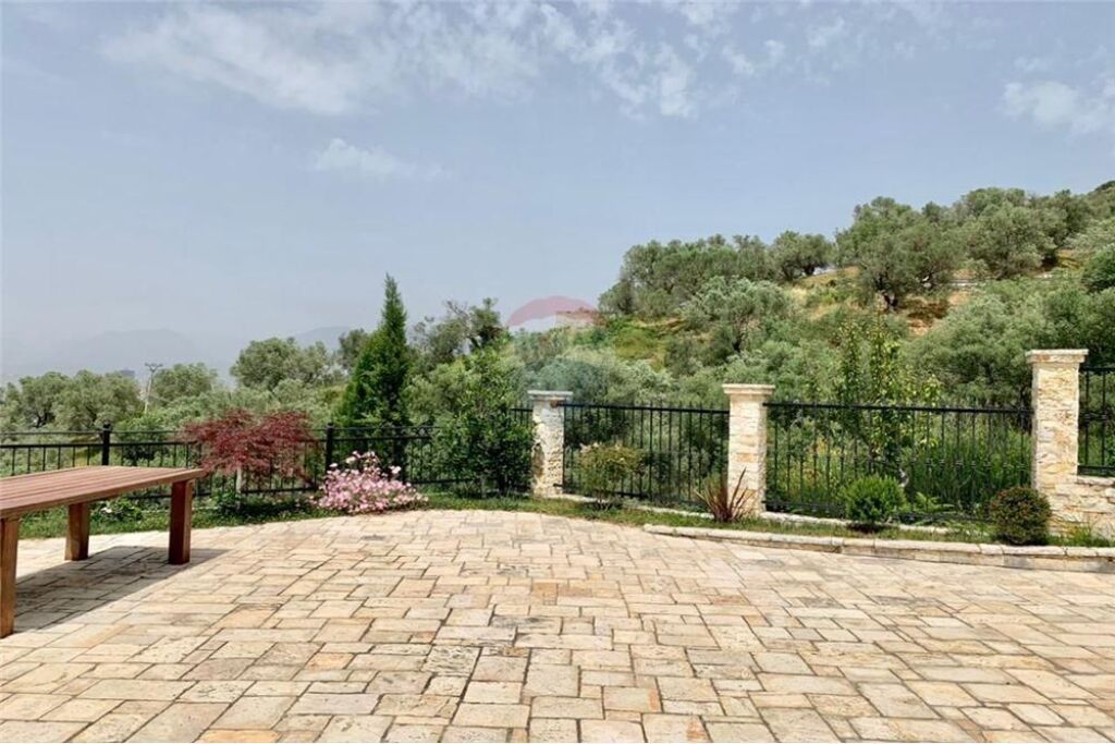 SUPER VILE ME QIRA ME PAMJE NGA TIRANA