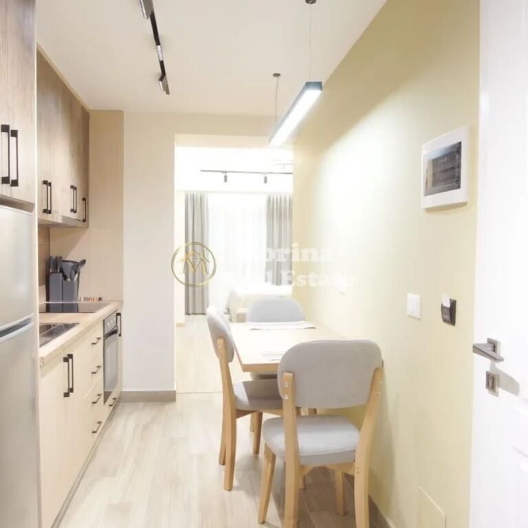 Qera | Studio |21 Dhjetori | 650 €/muaj