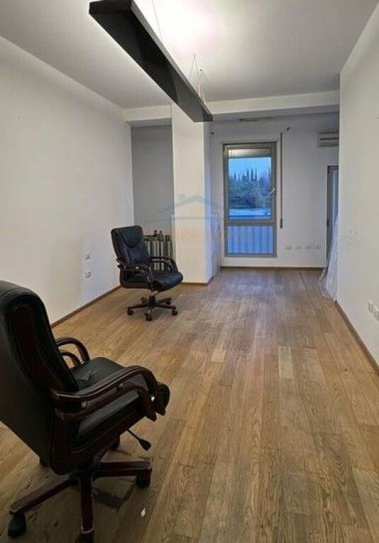 Affitto, Locale Commerciale, Garda