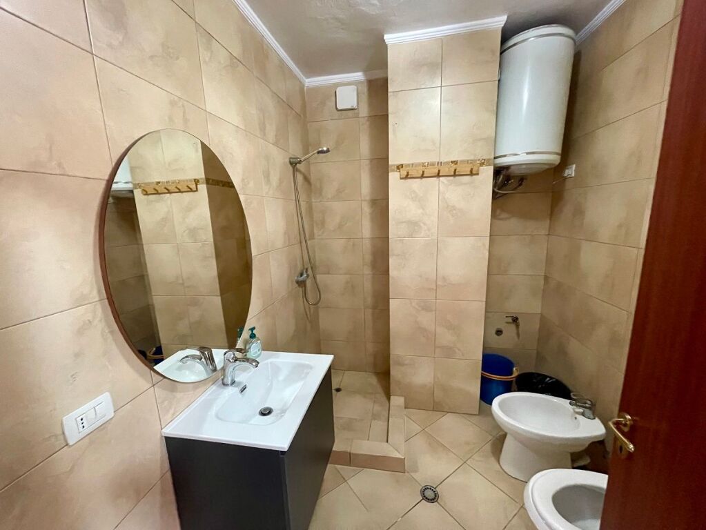 Affittasi appartamento 2+1 Centro "Kristal", Comune di Parigi