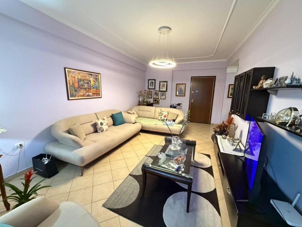 🏡 2+1 for rent – 📍 Opposite At Luigji Monti Clinic, Kavaja St.💶 700 €/month