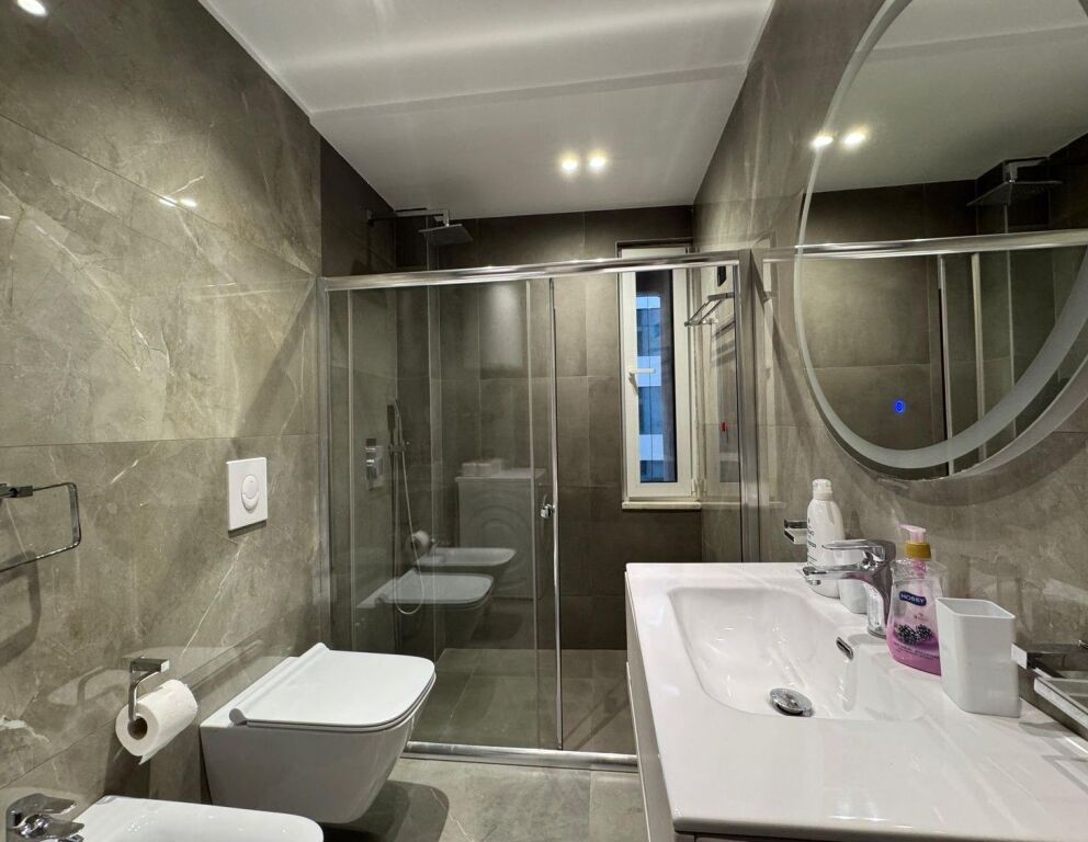 📣Jepet me qira apartament 2+1 te rruga Mine Peza!