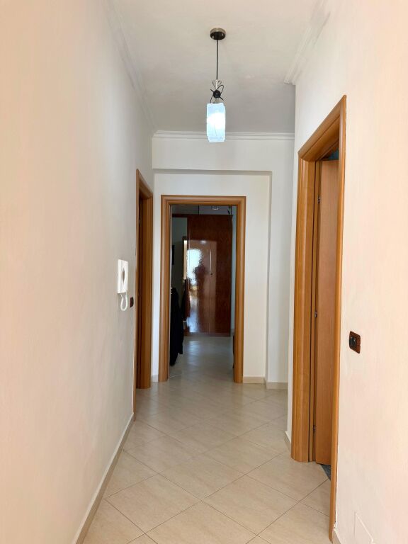 Shitet Apartament 2+1+2 Vlore 📍