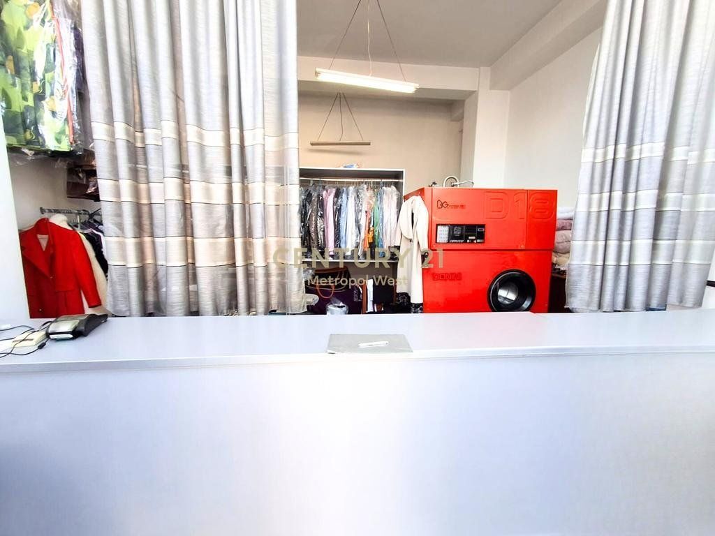 Ambient Komercial për Qira – Unaza e Re