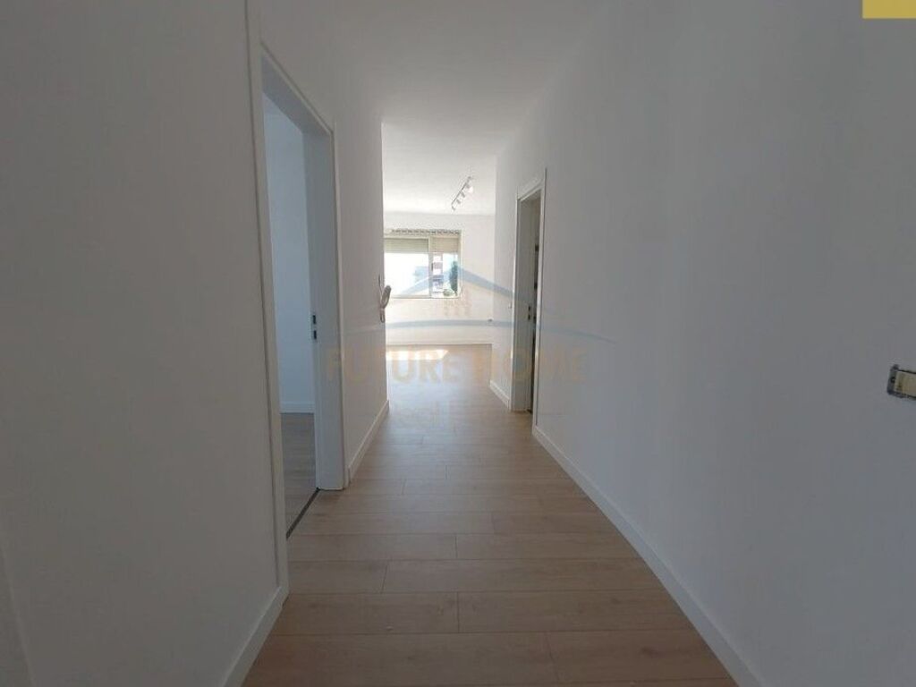 Shitet, Apartament 2+1+2, Pasticeri Melisa, Fresk.