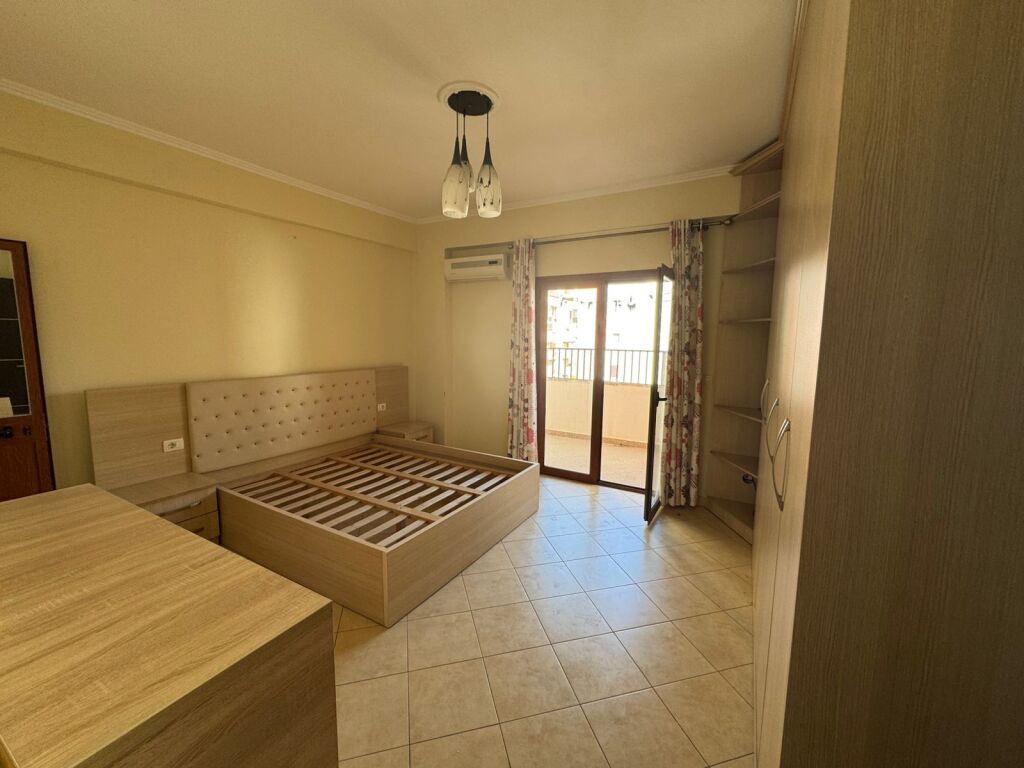 Shitet apartament 3+1+2 në qendër të Lezhës – Lokacion perfekt!