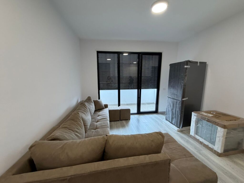 Jepet Apartament me qera