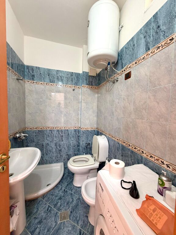 Shitet Apartament 2+1+2 Vlore 📍