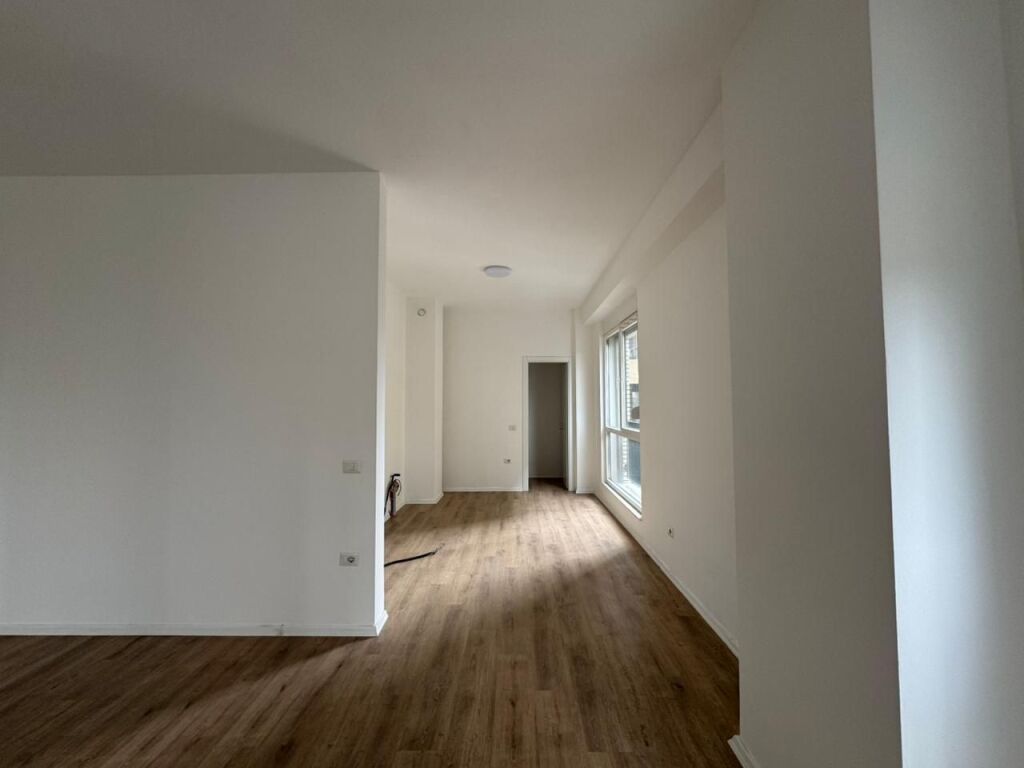 APPARTAMENTO 3+1+2+ 2 Posti auto IN VENDITA, EX CAMPO DELL'AVIAZIONE