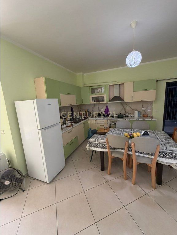 Plazh Durrës 1+1 - 140000€ | 75 m²