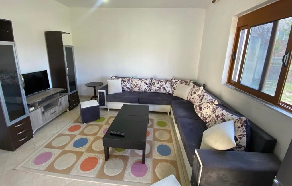 🏠 Jepet Apartament 1+1 me Qera mbi Ali Demin Tiranë