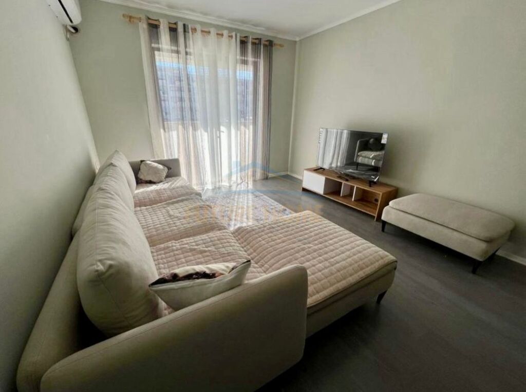 Qera, Apartament 1+1, Rruga 5 Majit,Tiranë.