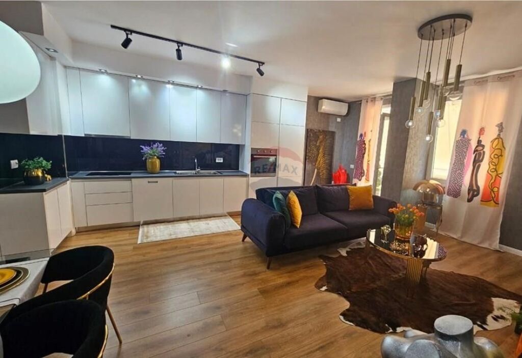 Luxury apartment for rent at 21 Dhjetori ID: 530221066-271