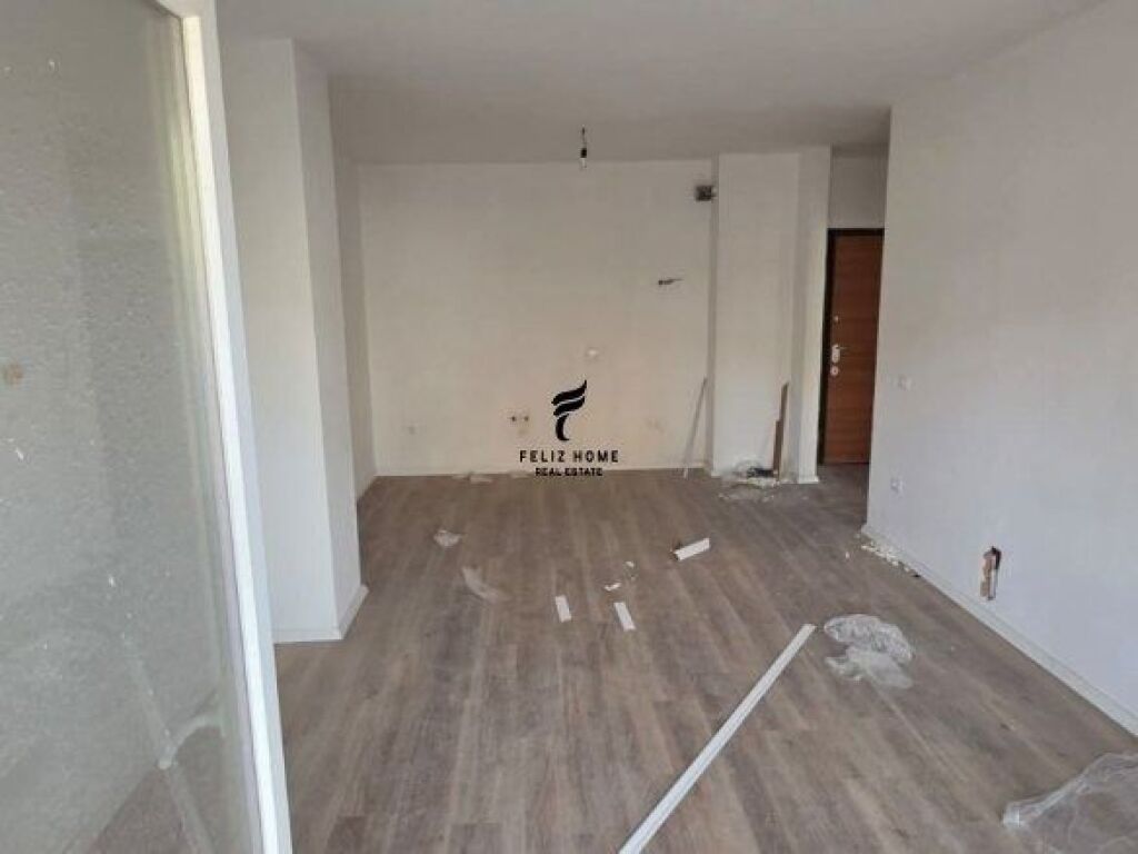 VENDESI APPARTAMENTO 1+1 LAPRAKE 134.000 EURO FH-68144