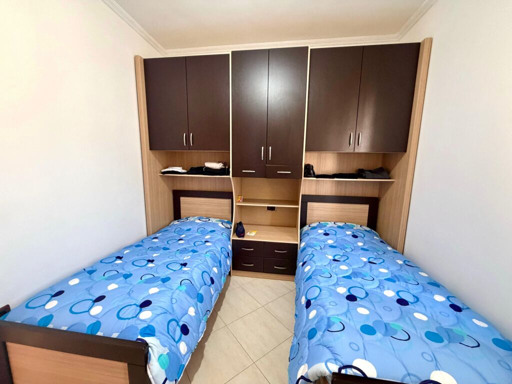Shitet Apartament 2+1+2 Vlore 📍