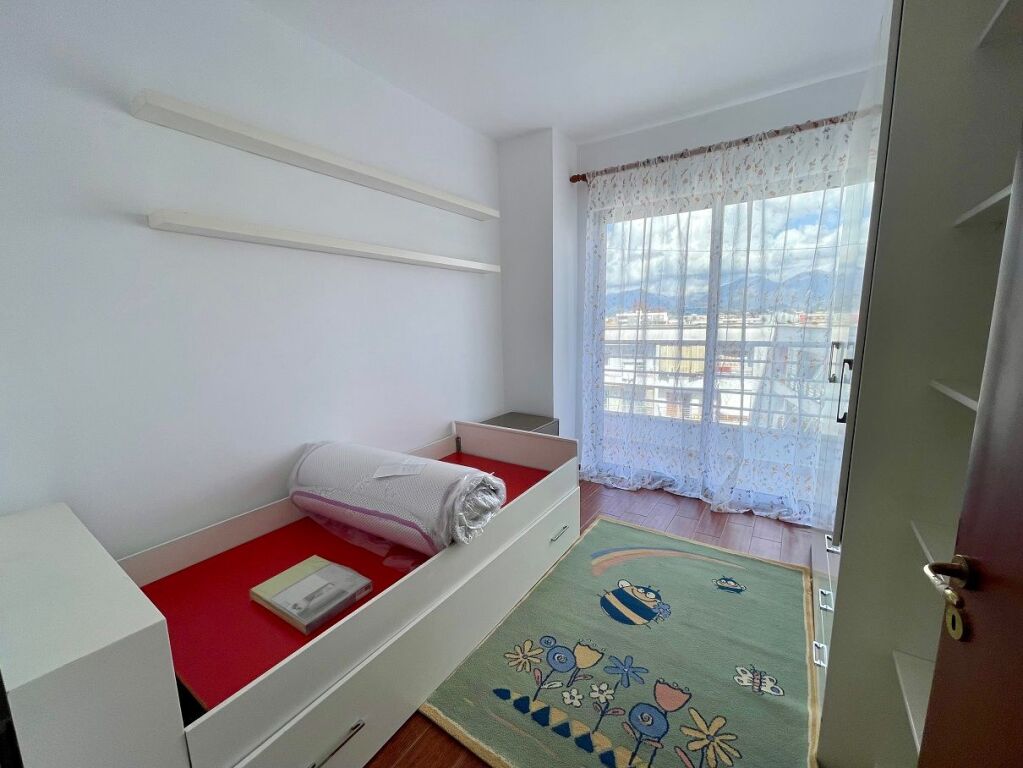 Affittasi appartamento 2+1 Centro "Kristal", Comune di Parigi