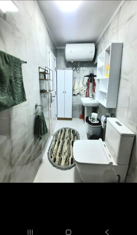 Shitet Garsoniere  Rruga Ali Demi