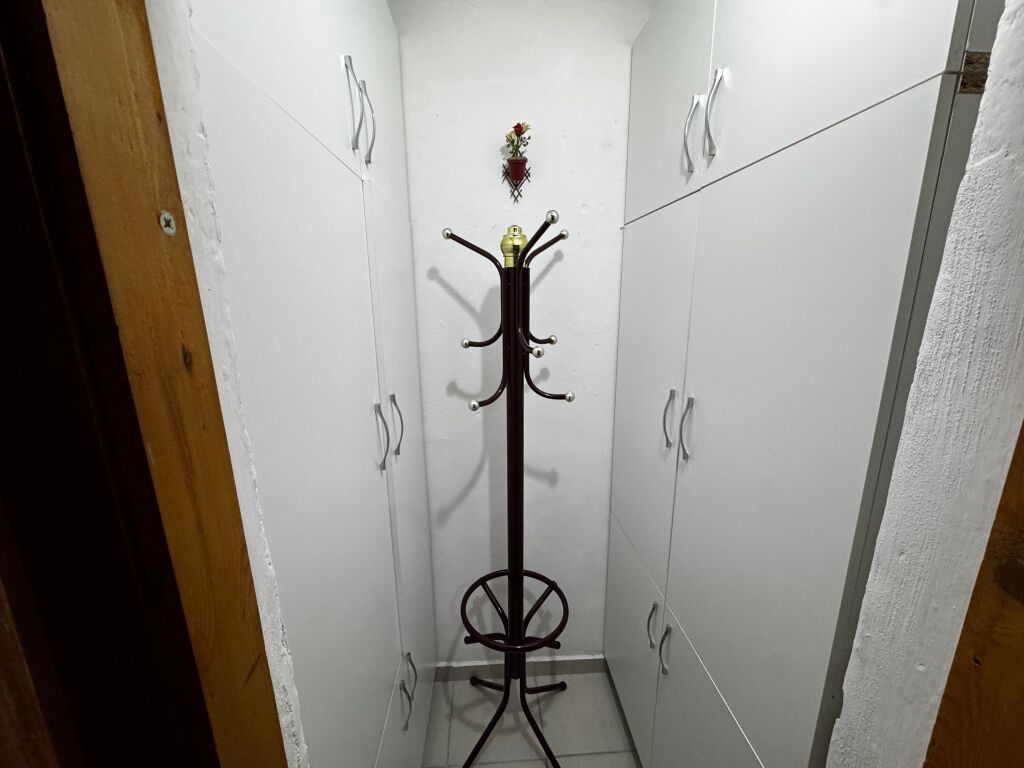 🏡 1+1 for Rent – Korçë, Neighborhood 14