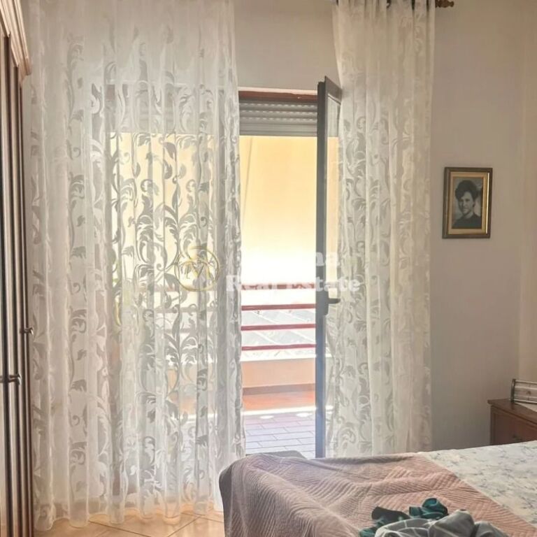 Rent | Apartment 2 + 1 | Kavaja Street | 700 €/month
