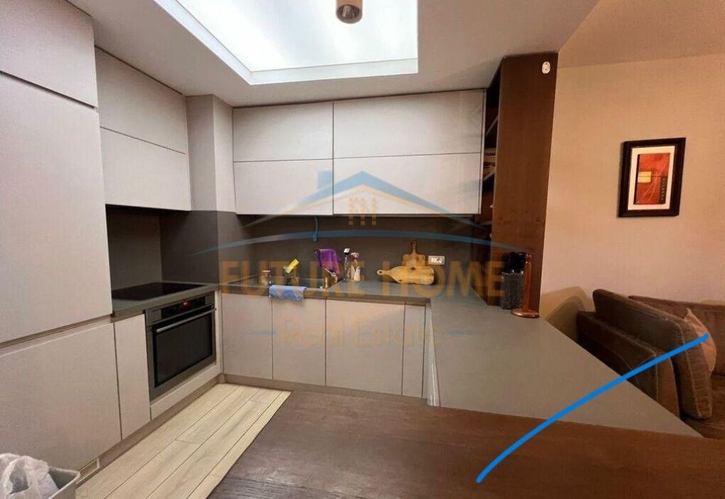 In vendita, Appartamento 2+1+2 , Ex Parco Autobus, Tirana .