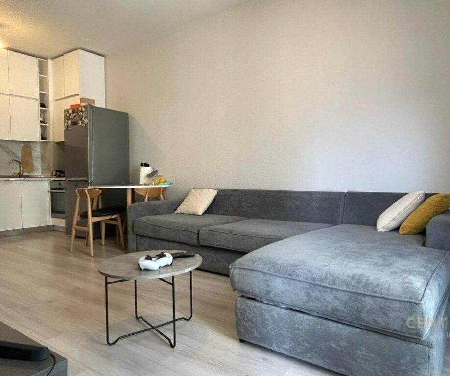 APARTAMENT 1+1 ME POST PARKIMI, KINOSTUDIO