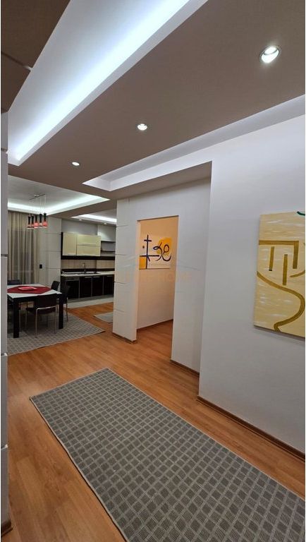 Shitet,Apartament 3+1+3 , Lagjia 29 Nentori, Fier.