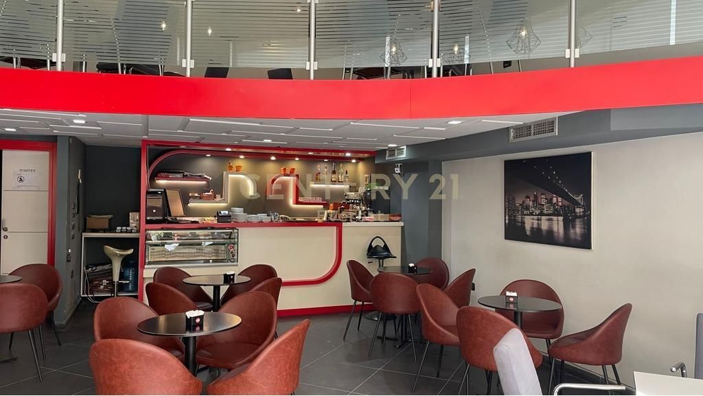 LAPRAKE, JAPIM ME QIRA BAR-KAFE 1,100 € /Muaj