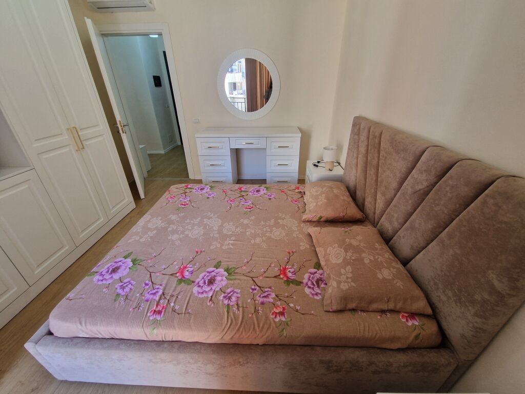 Tek urban gate jepet apartament 1+1