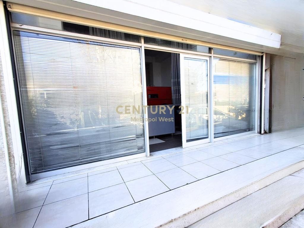 Ambient Komercial për Qira – Unaza e Re