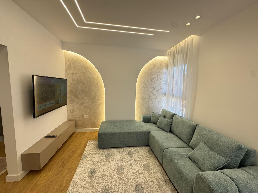 VENDESI APPARTAMENTO 1+1 ASTIR (vicino VILA L)